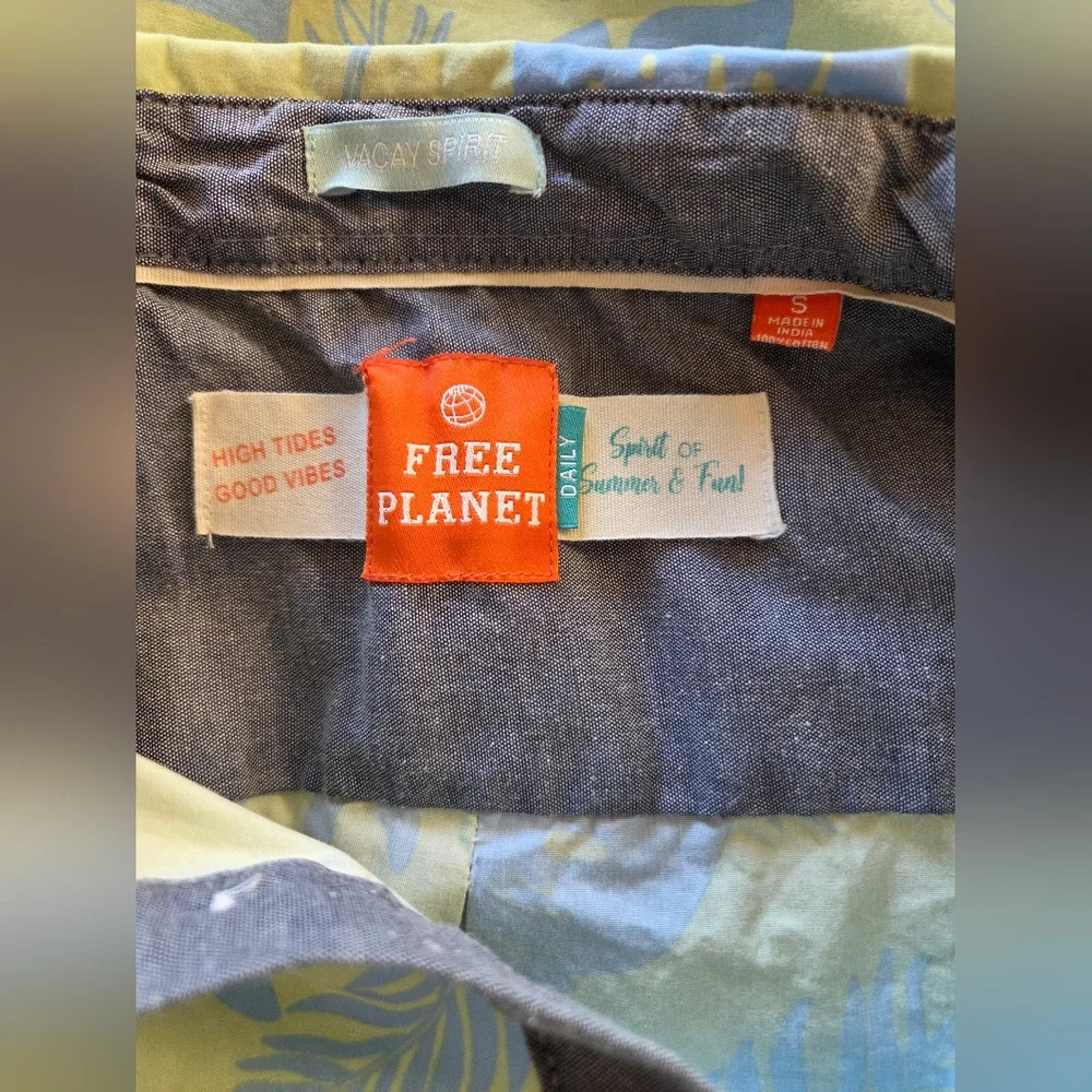 Free Planet Hawaiian Light Green and Blue Leaf Print Shirt - Picture 5 of 6